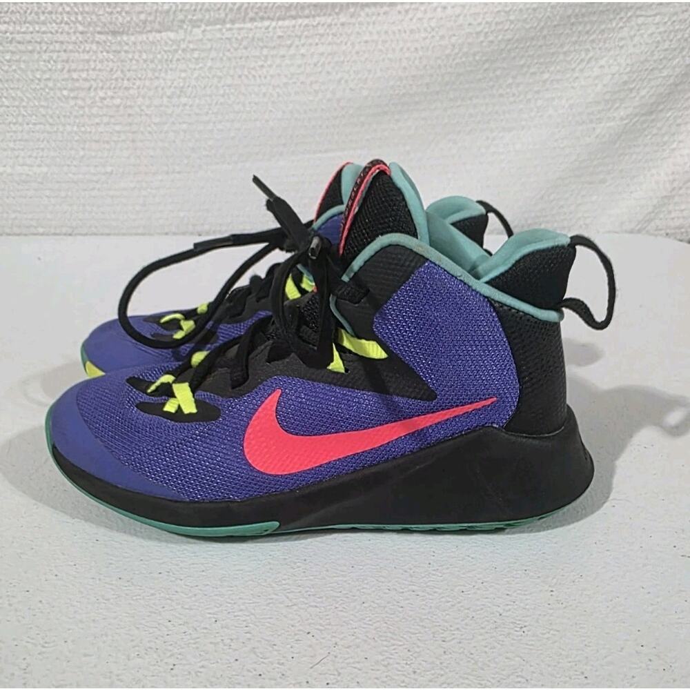NIke Future Court 3 Basketball Shoes Purple Pink Teal AJ2615-500 Youth Size 2 - Picture 2 of 10
